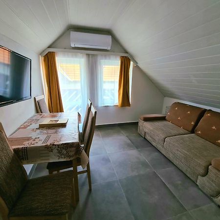 Regina Apartman Hegyko Exterior photo